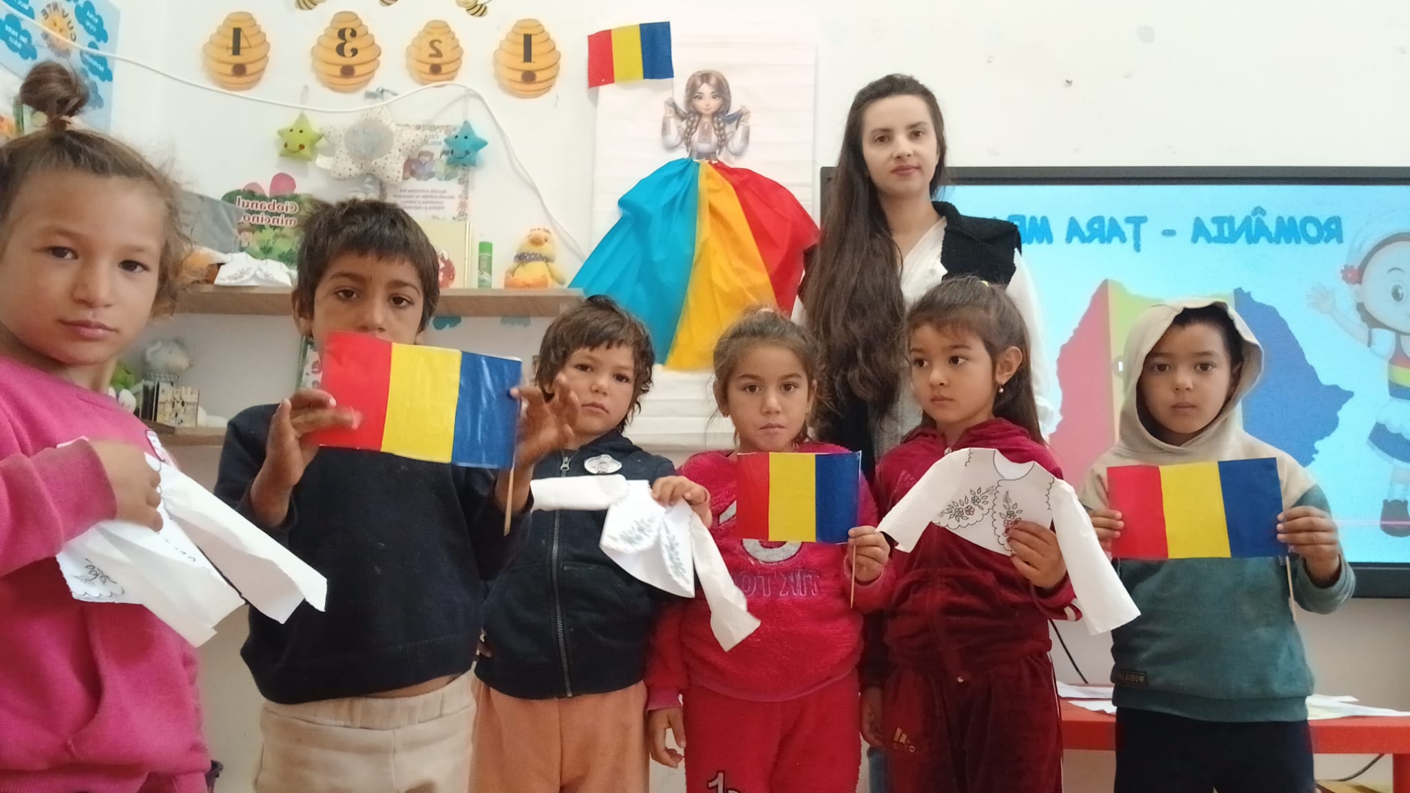 Românași și Româncuțe sărbătorim 1 Decembrie! 🇷🇴🥰🇷🇴